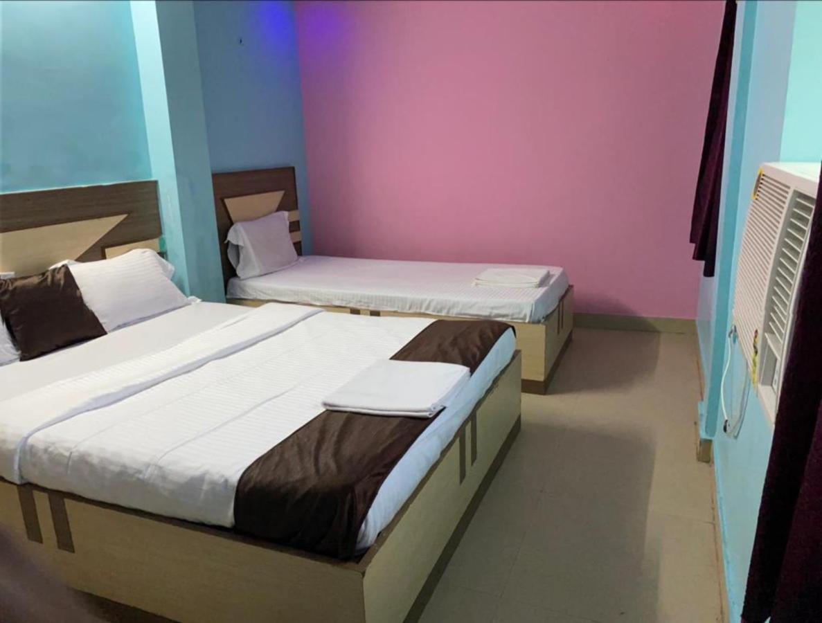Goroomgo Chandrabindu Near Golden Hotel 3*